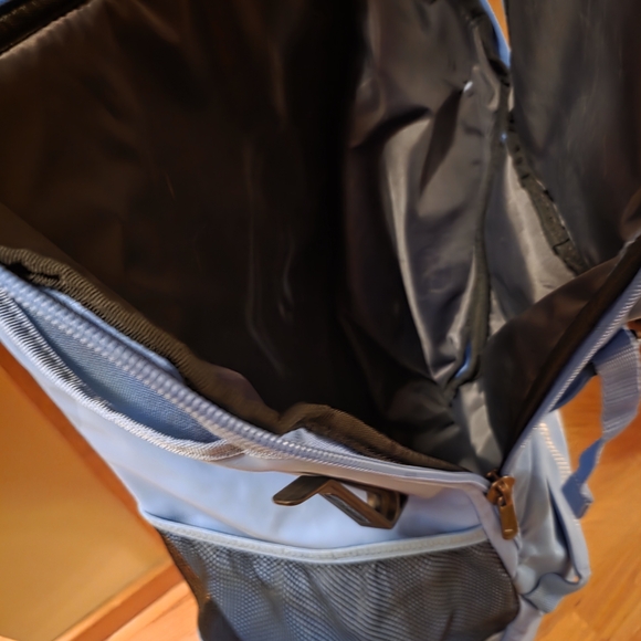 Easton Ghost Tar Heel Blue Bat Bag - Picture 7 of 7